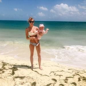 Meet your Posher, Zena